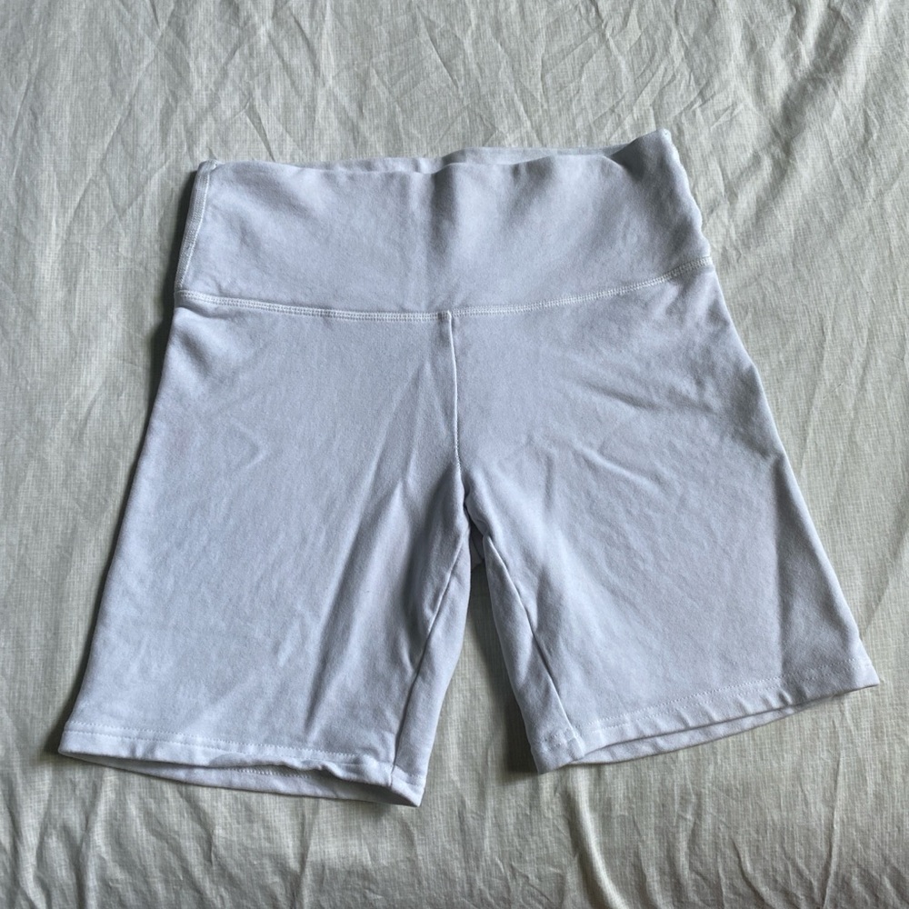 Aritzia Talula White 6" Inseam Biker Shorts size S